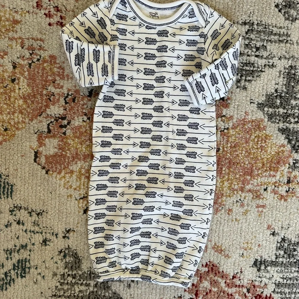 Touched by Nature Baby Boy Preemie NB Organic Cotton Sleep Gown pajamas arrows